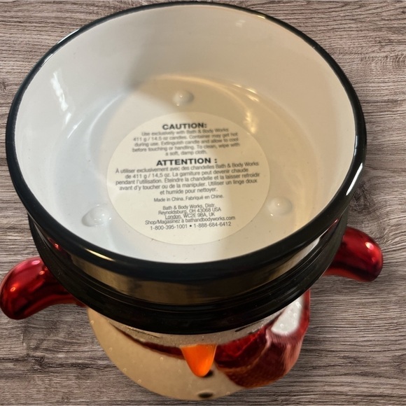 BATH & BODY WORKS CERAMIC SNOWMAN PEDESTAL 3-WICK CANDLE HOLDER RETIRED, NWT - Picture 3 of 4